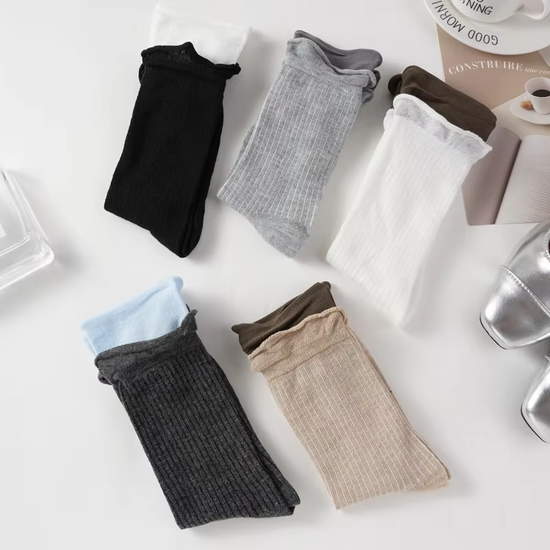Women's Socks Breathable Fake Two Pieces Fashoin Cotton Socks Striped Simple Solid Color Comfortable Autumn Middle Tube Sock